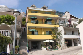 Apartments by the sea Zivogosce - Blato, Makarska - 6679, Igrane